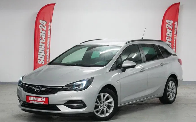 samochody osobowe Opel Astra cena 41900 przebieg: 150000, rok produkcji 2020 z Koronowo